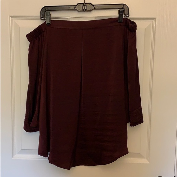 Jennifer Lopez Tops - Jennifer Lopez off shoulder silky maroon blouse L